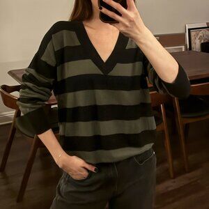 Banana Republic Striped V Neck Knit Pullover